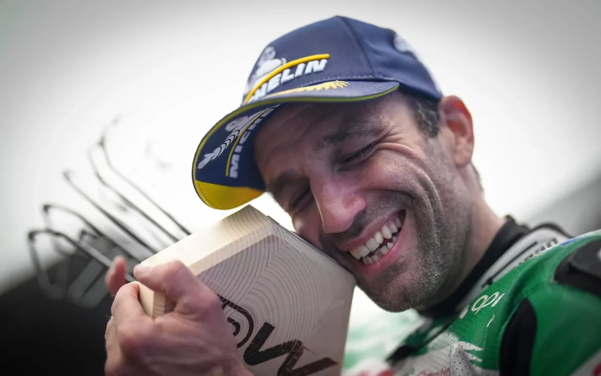 Johann Zarco gana la carrera del Mundial de MotoGP en el Circuito de Le Mans