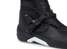 001069155 X Peak Black 04