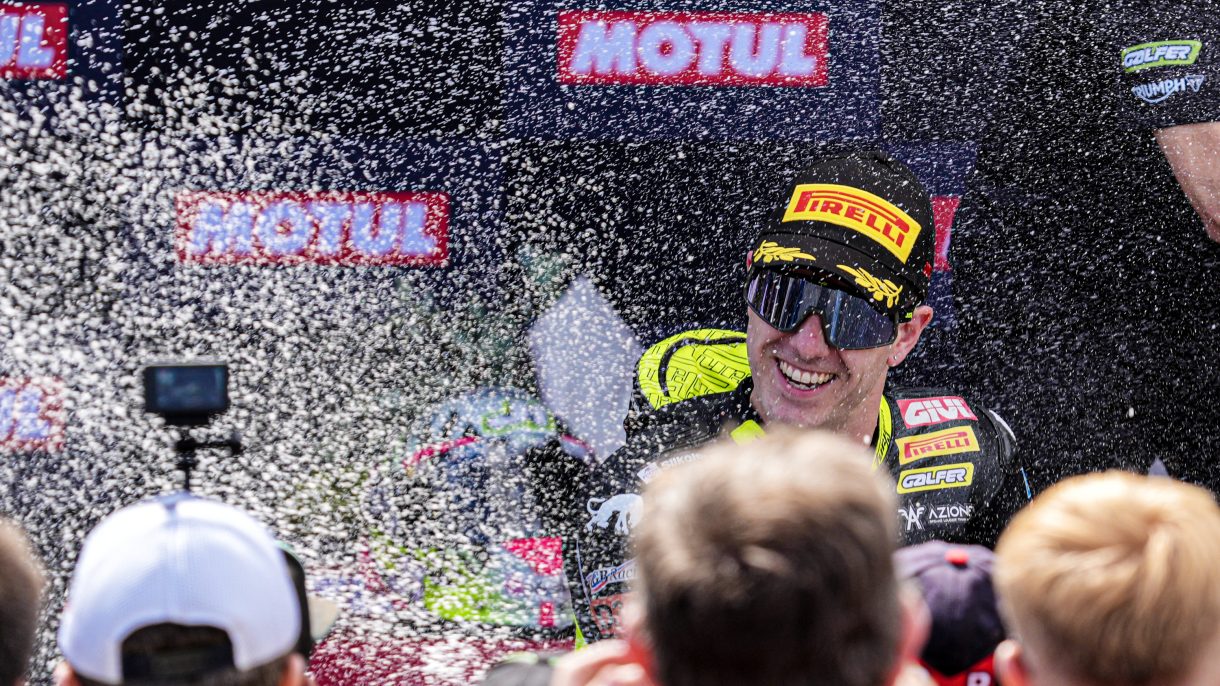 Tom Booth-Amos renueva con el equipo PTR Triumph Factory Racing SSP