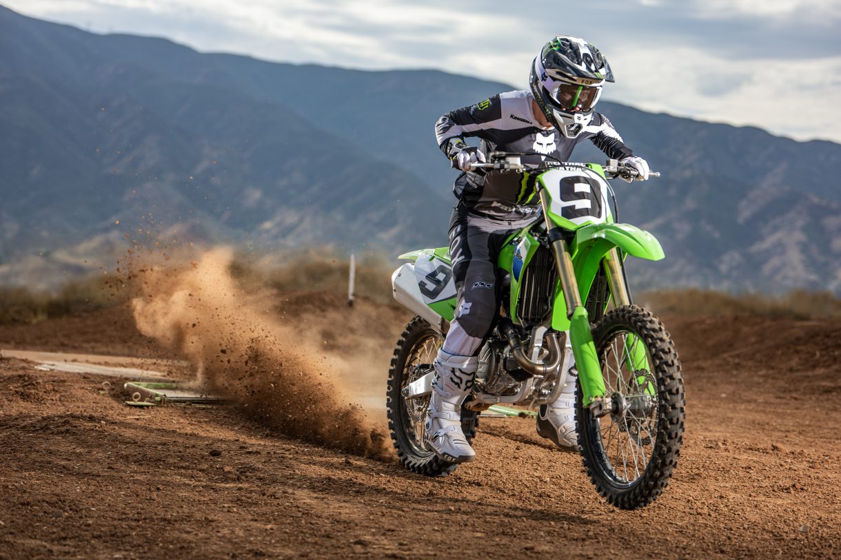 La marca Kawasaki nos presenta sus nuevas KX 2026
