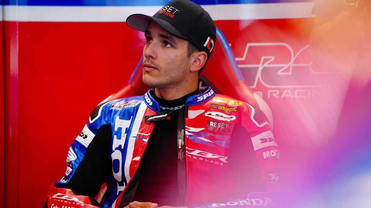 Iker Lecuona operado con éxito de sus lesiones tras la cita SBK en Balaton Park