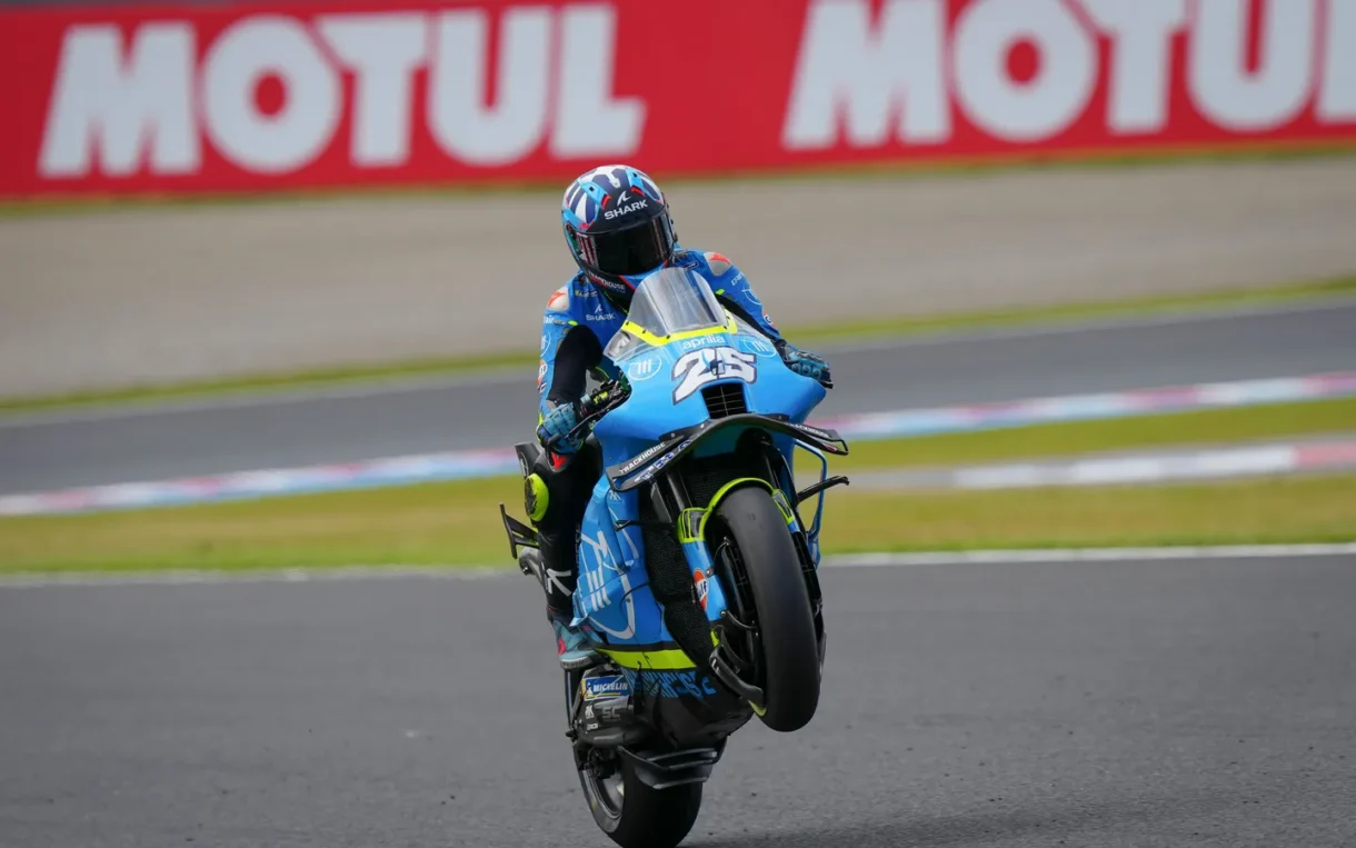 Raúl Fernández gana su primera carrera del Mundial de MotoGP en el Circuito de Phillip Island