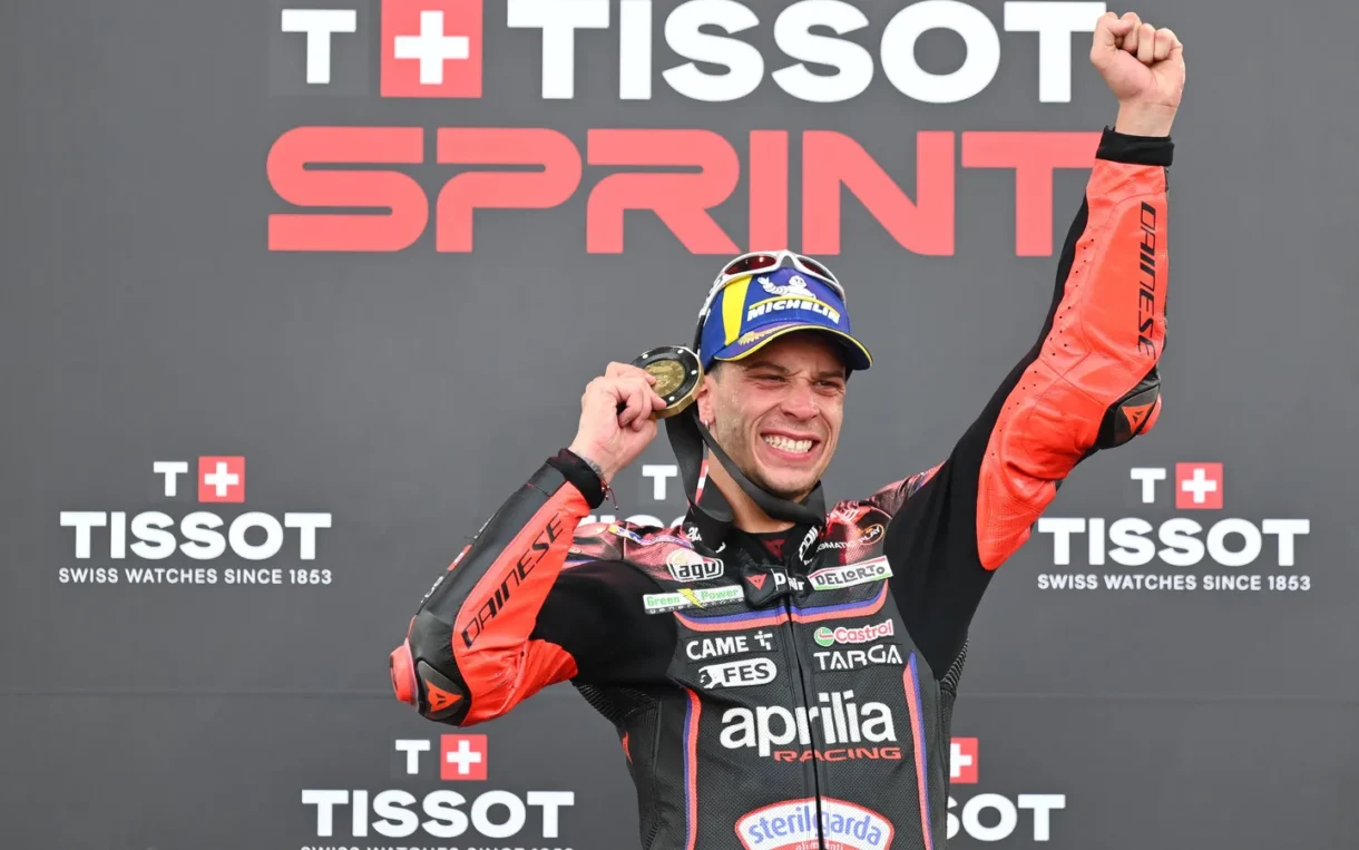 Marco Bezzecchi gana la carrera al sprint del Mundial de MotoGP en Indonesia