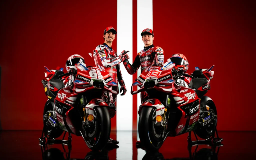 Marc Márquez y Pecco Bagnaia presentan su Ducati