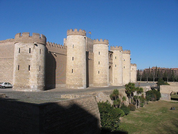 Palacio de la Aljafería, residencia de musulmanes, cristianos y católicos