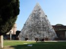 La tumba de Caio Cestio, una pirámide en Roma