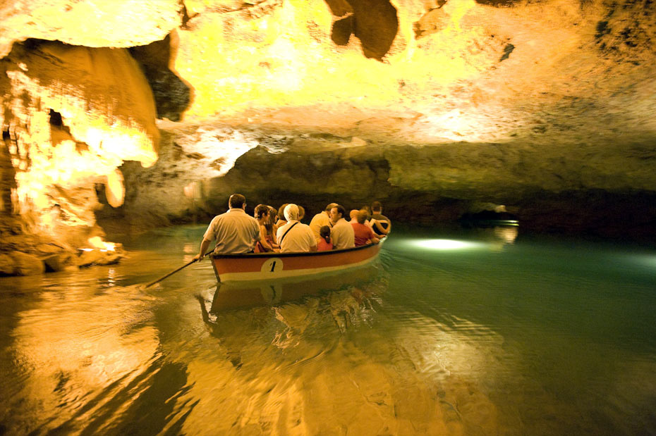 Las Cuevas de San José en Vall d’Uxó te llevan al interior de la Tierra