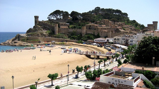 Tossa del Mar, un castillo junto al Mediterráneo