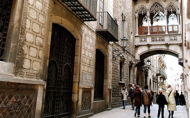 El Barri Gòtic de Barcelona, una vista a la Barcino romana y medieval