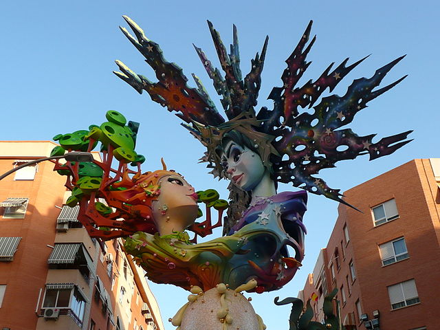 Las hogueras de San Juan, el calor de Alicante