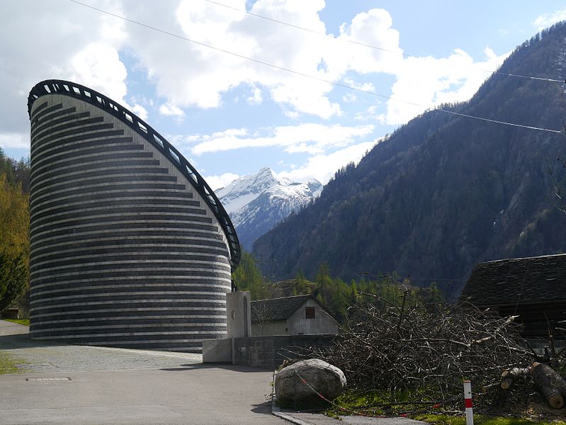 La curiosa iglesia de Mogno, del arquitecto Mario Botta La curiosa iglesia de Mogno, del arquitecto Mario Botta
