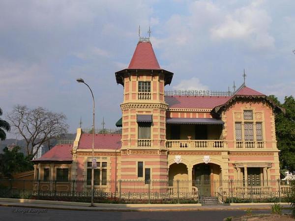 Palacio de los Iturriza, museo en Valencia