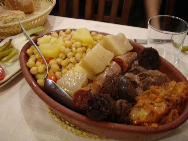 El cocido madrileño, una receta ancestral que no puede faltar en otoño e invierno