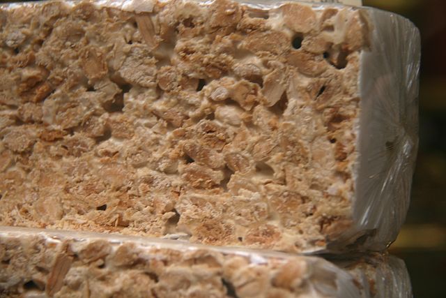 Turrón de Alicante y turrón de Jijona, dos indispensables dulces para la Navidad