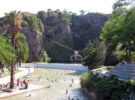 El Parc de la Creueta del Coll, el parque con la piscina más grande de Barcelona