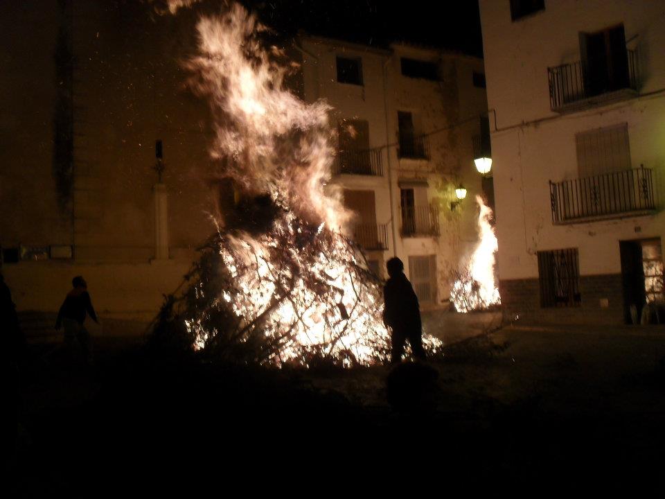 Las hogueras de San Antonio, una tradición de la España rural