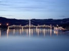 Puente sobre Danubio en Linz
