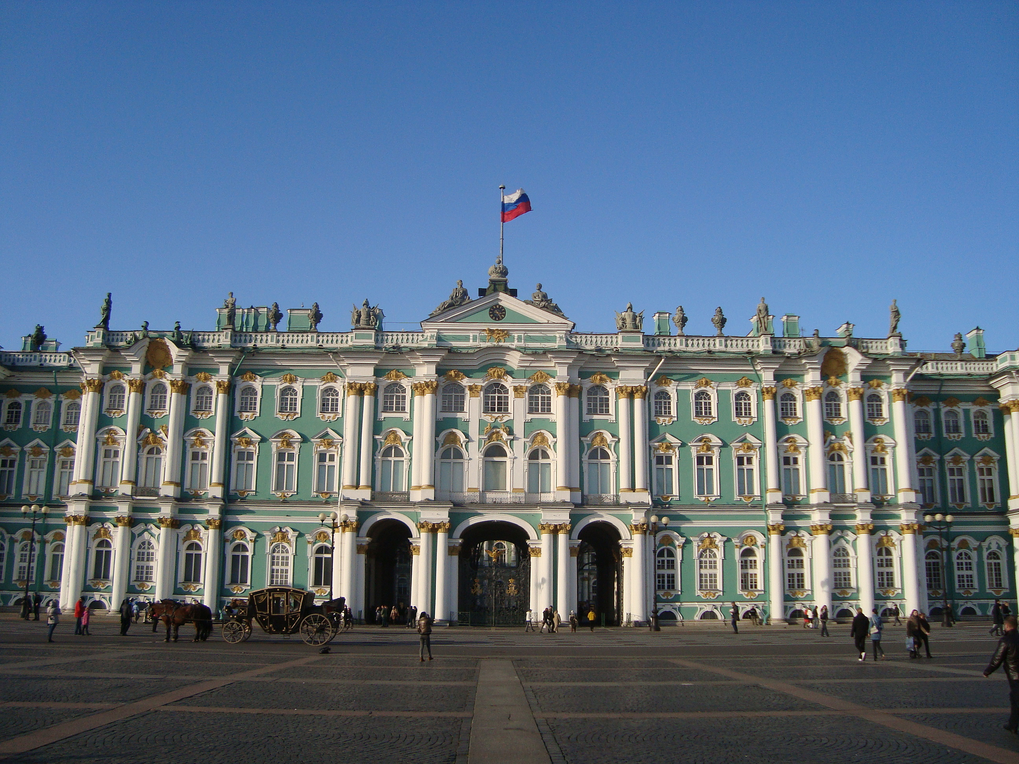 El Palacio de Invierno es el lugar más famoso de San Petersburgo