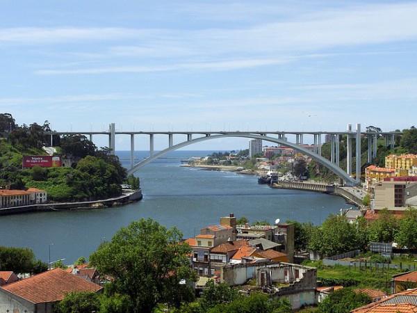 Nuevo Centro de Recepción Turística en Oporto