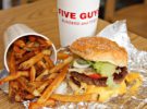 Five Guys abre en Madrid su primera hamburguesería en España