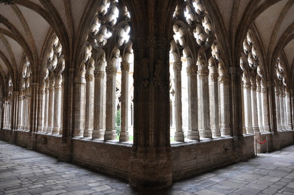 El Claustro de la Catedral de Oviedo es de estilo gótico