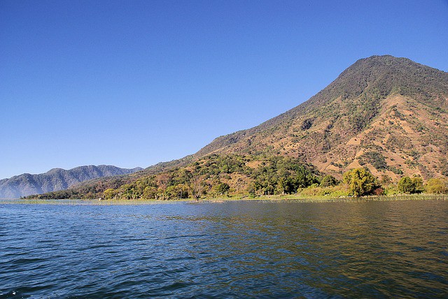Guatemala anuncia regulación para el turismo de aventura