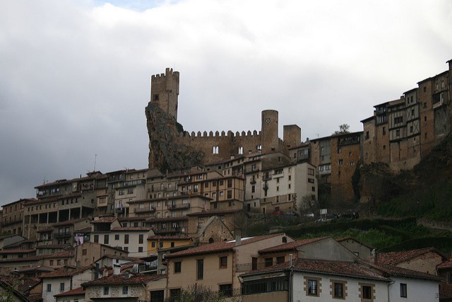 Frías, en Burgos, uno de los pueblos más bonitos de España