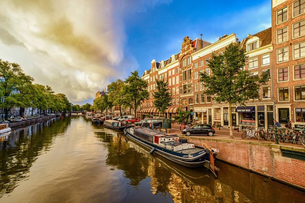 Conoce algunos hostels interesantes para alojarse en Ámsterdam