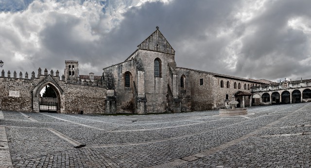 El Monasterio de Las Huelgas y sus impactantes vidrieras