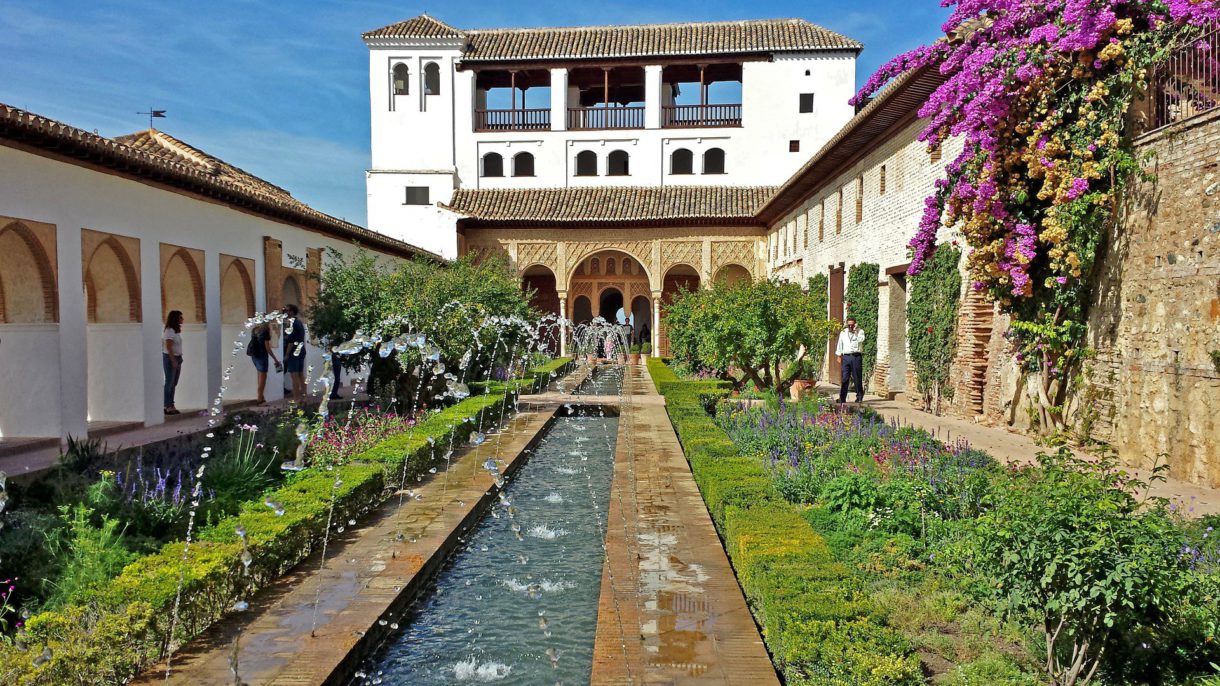 Cinco platos de la gastronomía de Granada que no hay dejar de probar