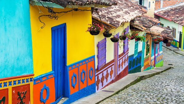 Colombia apuesta por el sector turístico