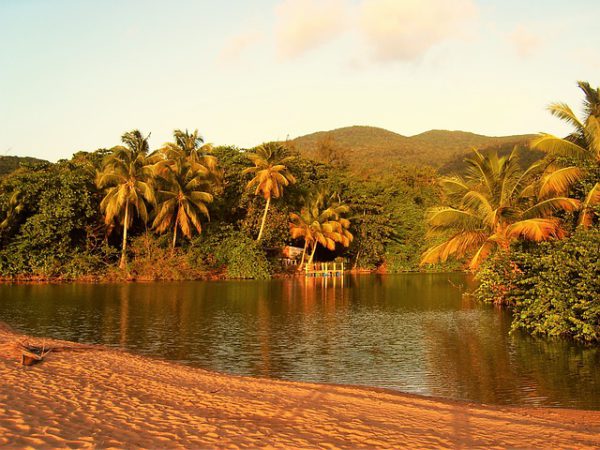 Las islas francesas del Caribe fomentan el turismo