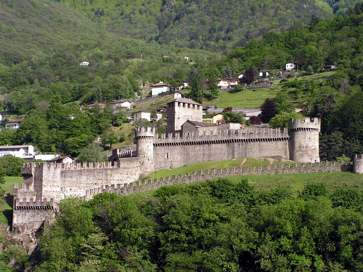 Los tres castillos de Bellinzona, en Suiza