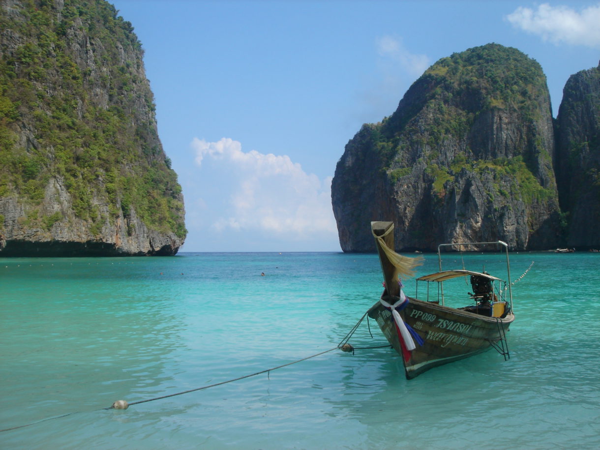 Maya Bay y el problema del turismo de masas