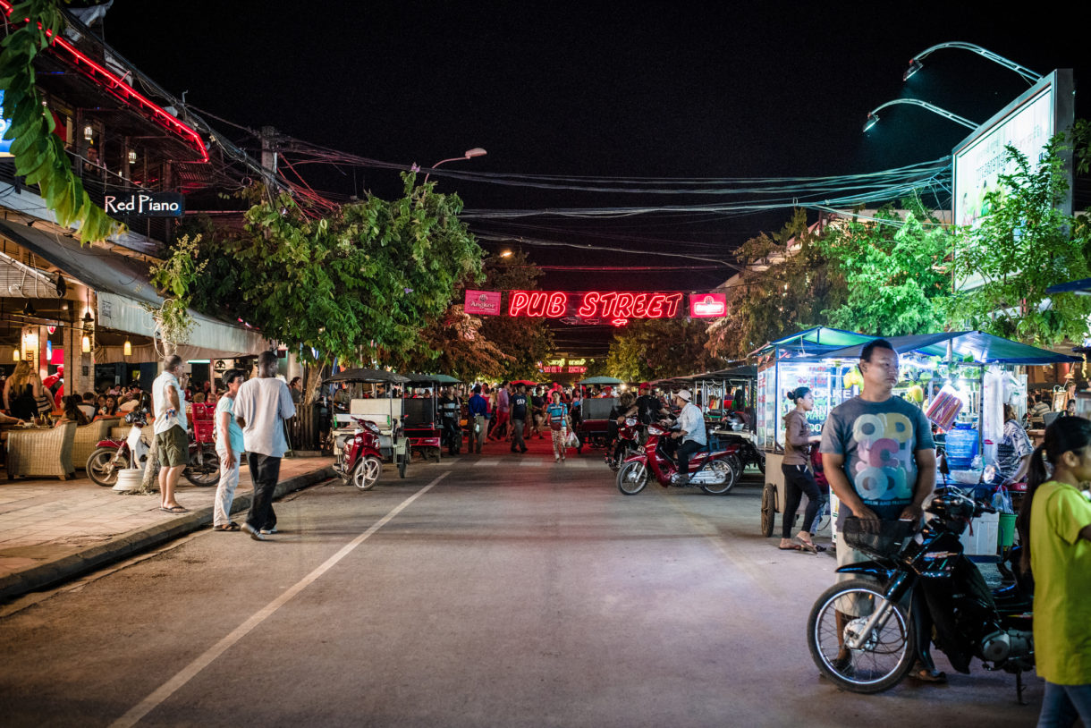 El Mercado Nocturno de Siem Reap, compras y buen ambiente en Camboya