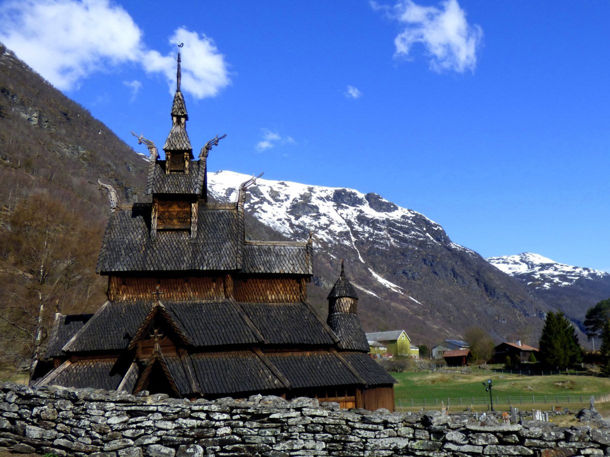 La Iglesia de Madera de Borgund, un templo diferente para conocer en Noruega