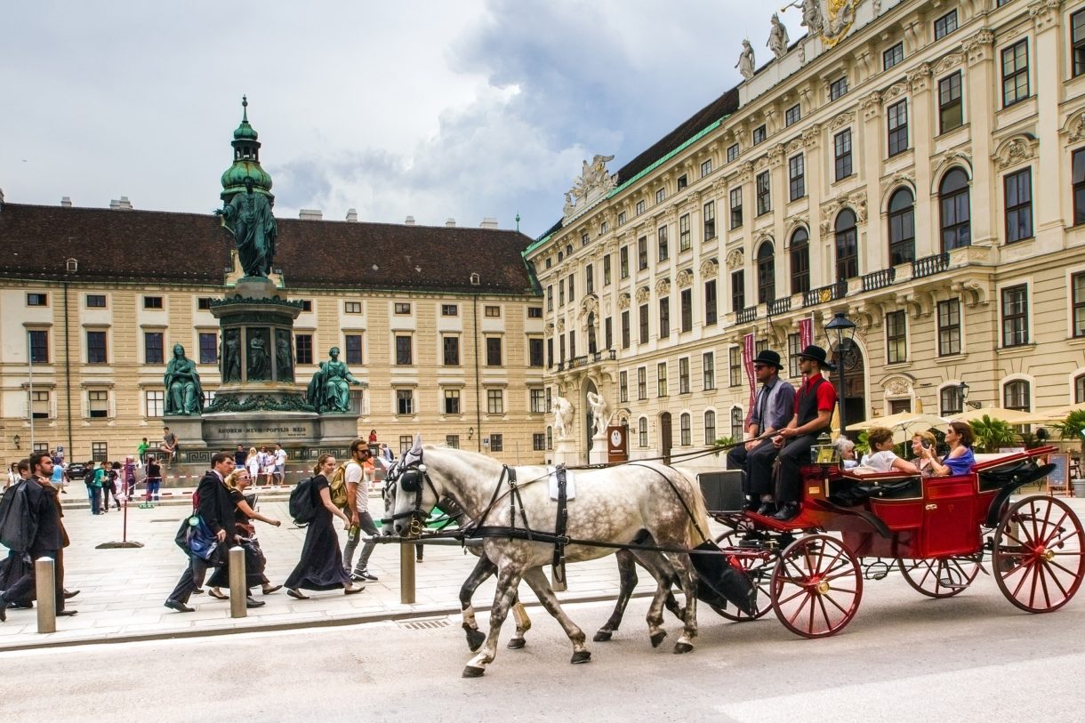 Los 5 lugares imprescindibles que no debes dejar de ver en tu visita a Viena