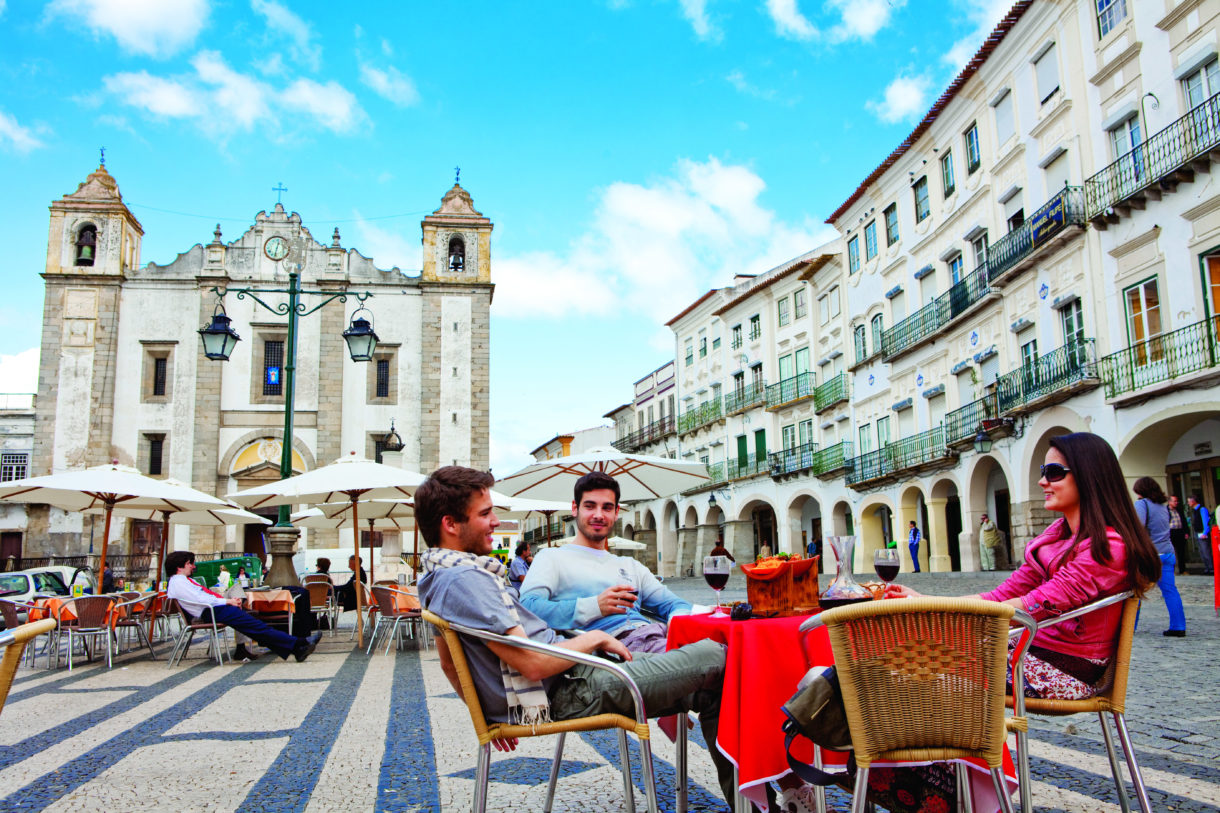 Évora, la ciudad Patrimonio de la Humanidad del Alentejo para visitar este otoño