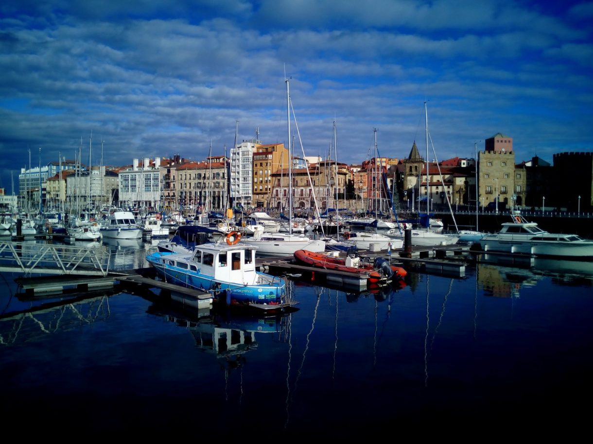 Los mejores planes para conocer Gijón durante el otoño, un destino excelente