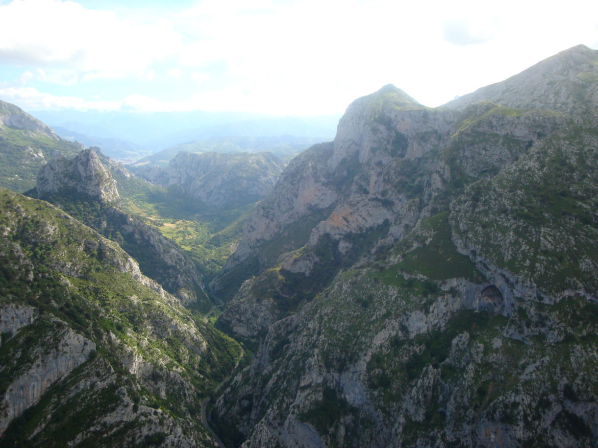 Descubre los mejores lugares para conocer en pareja en Cantabria