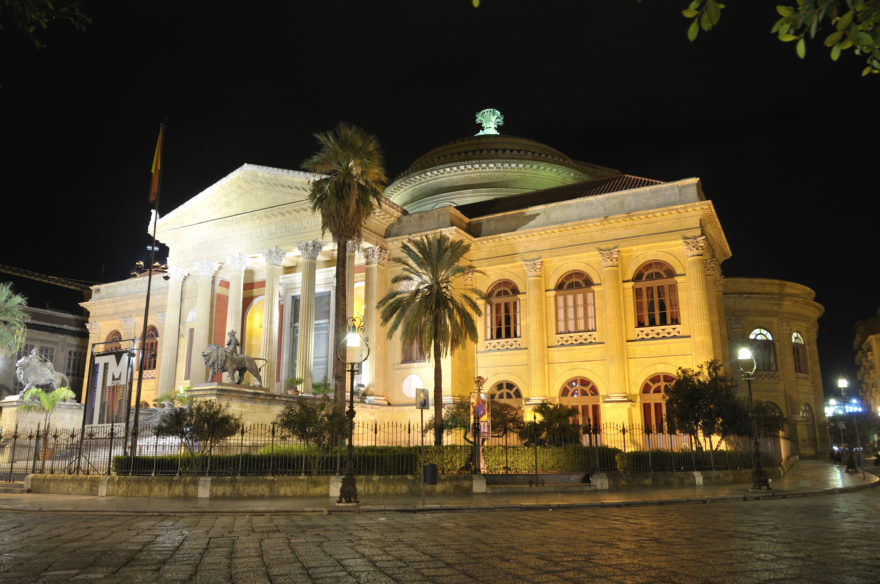 El Teatro Massimo, en Palermo. es el más grande de Italia