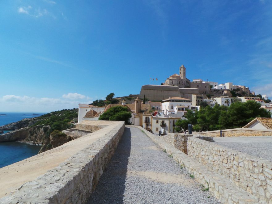 Un viaje por Ibiza para disfrutar del descanso y tranquilidad en pareja