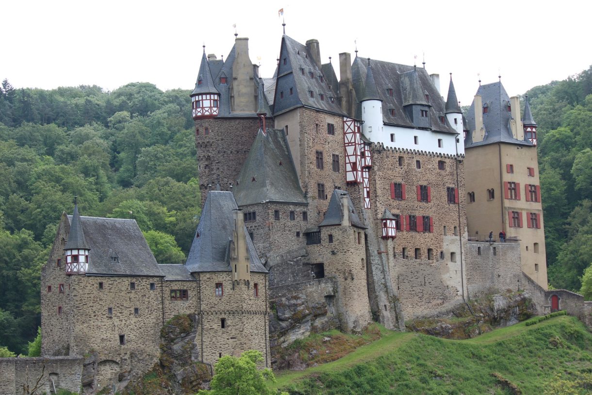 El castillo de Eltz en Alemania, una fortaleza que recuerda a los cuentos de hadas