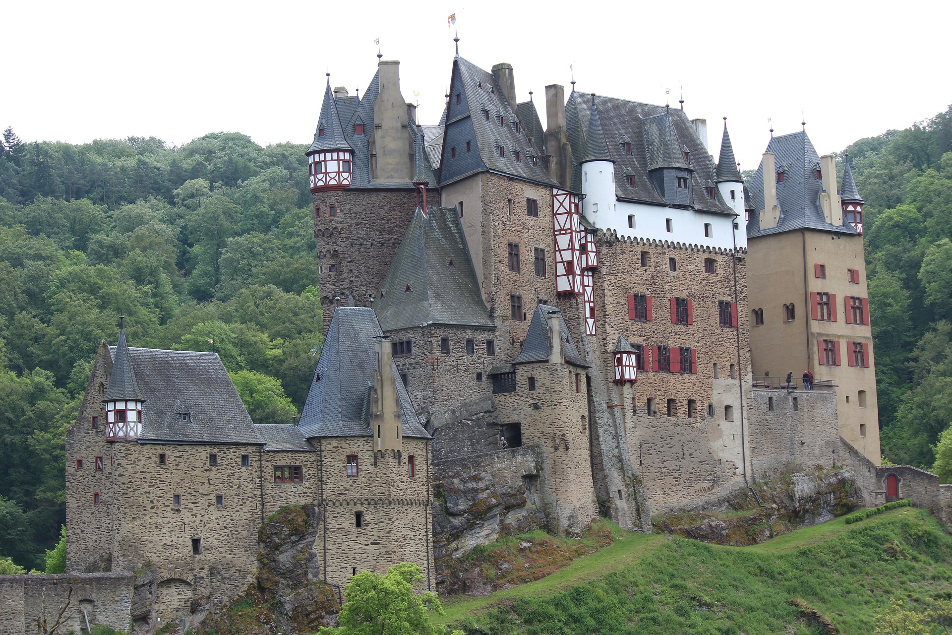 Castillo de Eltz Megaconstrucciones Castillos, Castillo medieval, Castillos de alemania Castillo de Eltz Megaconstrucciones Castillos, Castillo medieval, Castillos de alemania