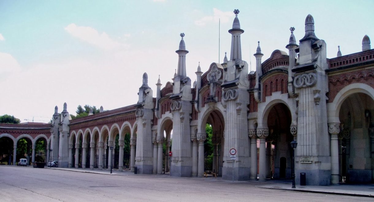 Las curiosidades del Cementerio de la Almudena de Madrid