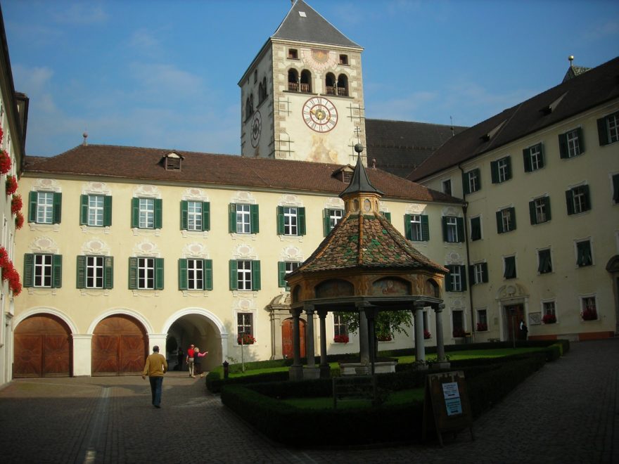 Monasterio Bolzano Porconocer