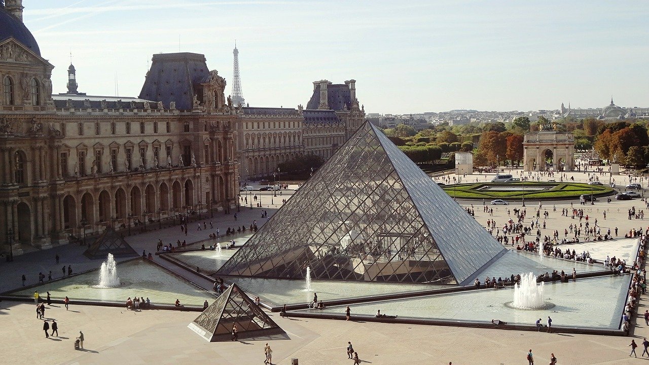 Museo Louvre Piramide