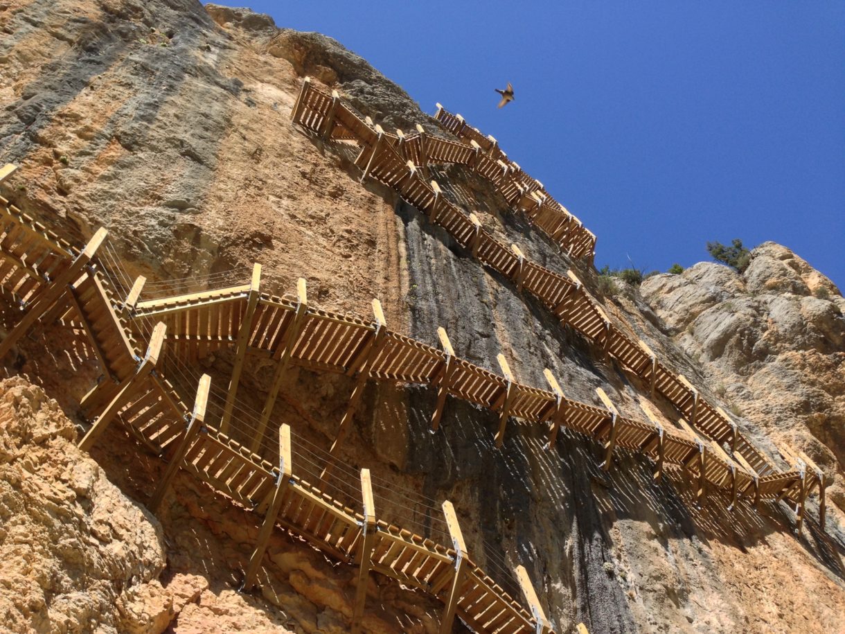 La Ruta de las Pasarelas de Montfalcó, el atractivo de la aventura en Huesca