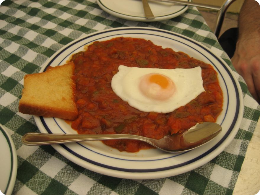 El pisto manchego es un plato típico de Ciudad Real y de toda la región