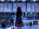 ¿Por qué las pantallas publicitarias en los aeropuertos son tan efectivas?
